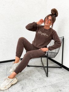 dres-dwuczesciowy-czekoladowy-femininebutik.jpg