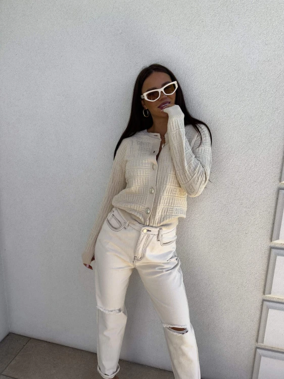 sweter-bezowy-guziki-femininebutik.jpg