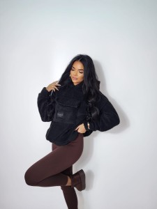 bluza-czarna-teddy-femininebutik.jpg