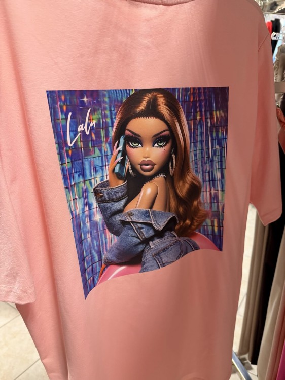 t-shirt-laleczka-pudrowy-róż-femininebutik.jpeg