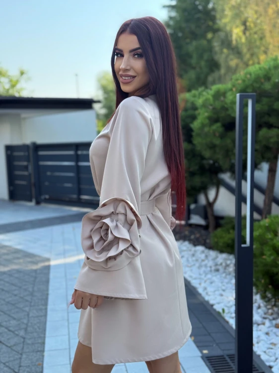 sukienka-bez-valentina-femininebutik.webp