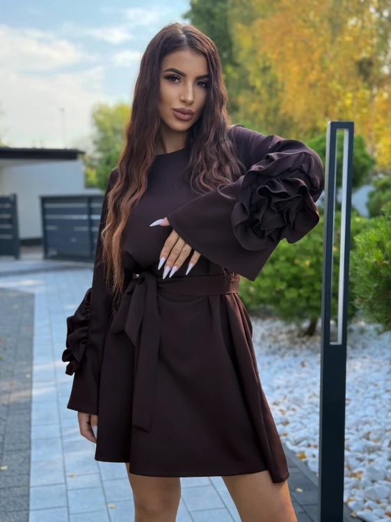 sukienka-czekoladowa-valentina-femininebutik.webp