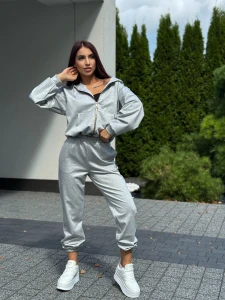 dres-szary-moho-femininebutikk.webp