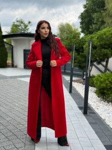 plaszcz-czerwien-roma-femininebutikk.webp