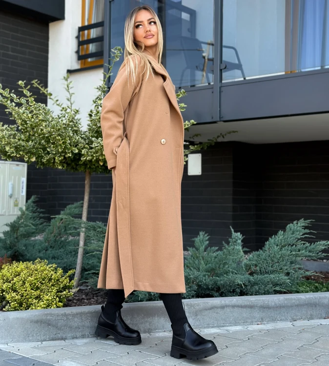 plaszcz-karmel-sicilia-femininebutikk.webp