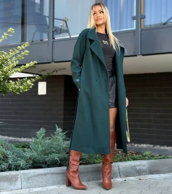 plaszcz-butelkowa-zielen-femininebutik.webp