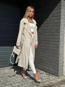 plaszcz-trencz-bialy-feminine-butik.webp