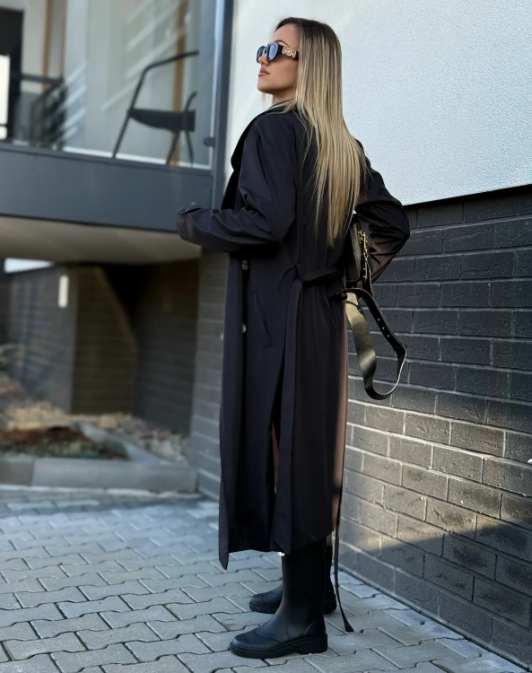 trencz-czern-plaszcz-femininebutik.webp