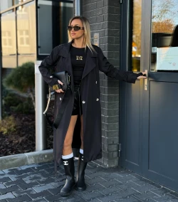 trencz-czarny-plaszcz-femininebutik.webp