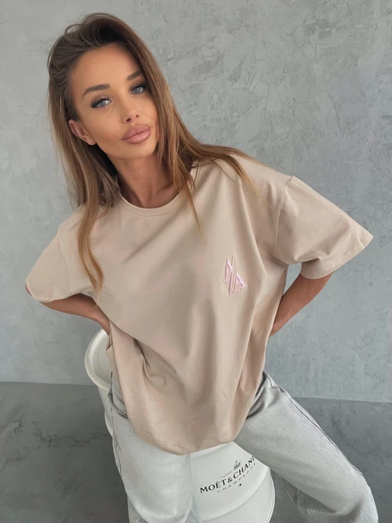 beż-tshirt-logo-femininebutik.jpg